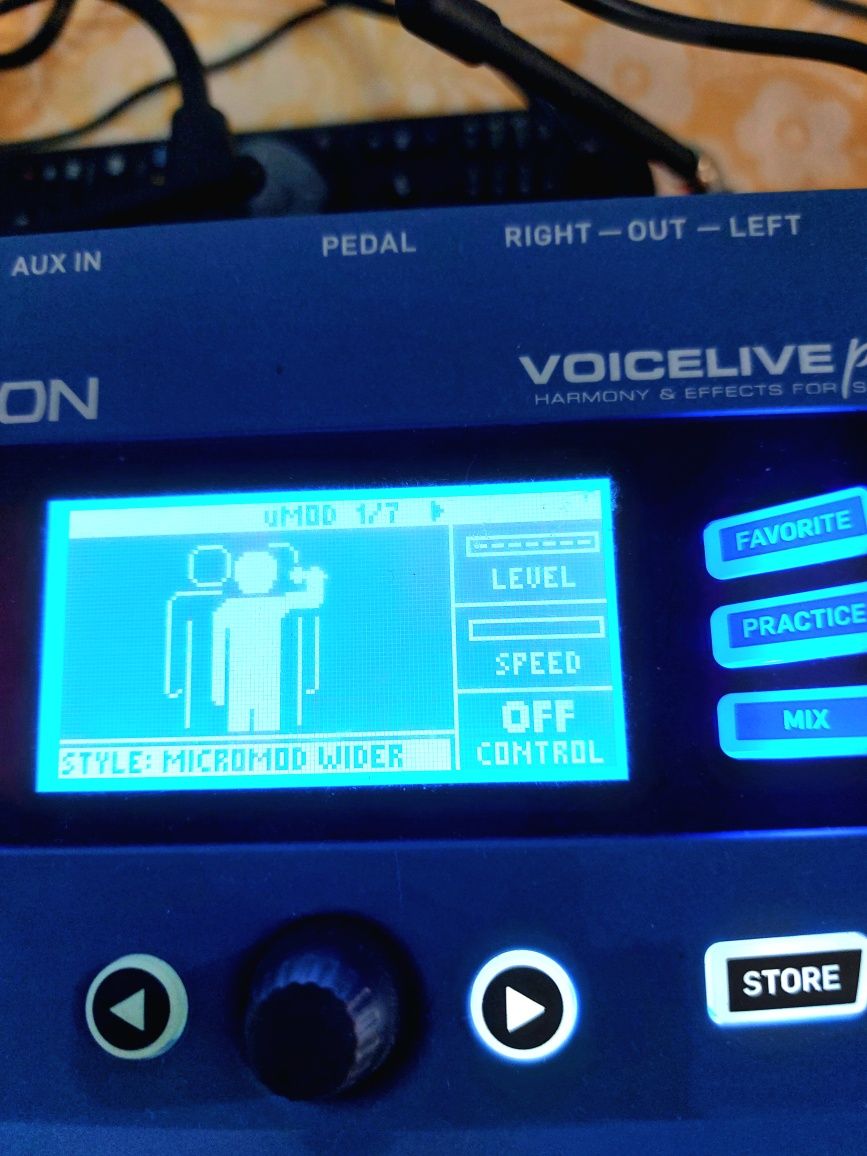 Procesor voce Tc Helicon