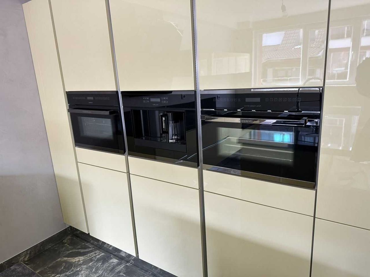 Продава се Многостаен апартамент в Пловдив, Съдийски - 200 кв.м за 1800 €/кв.м - Снимка #3