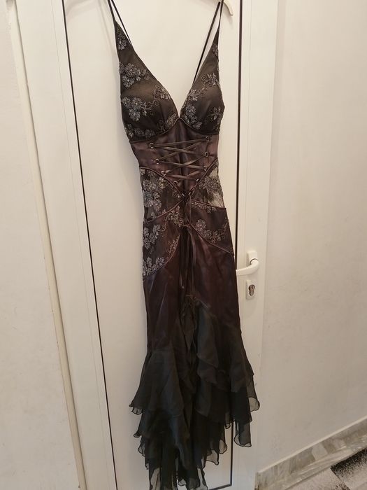 Официална черна рокля