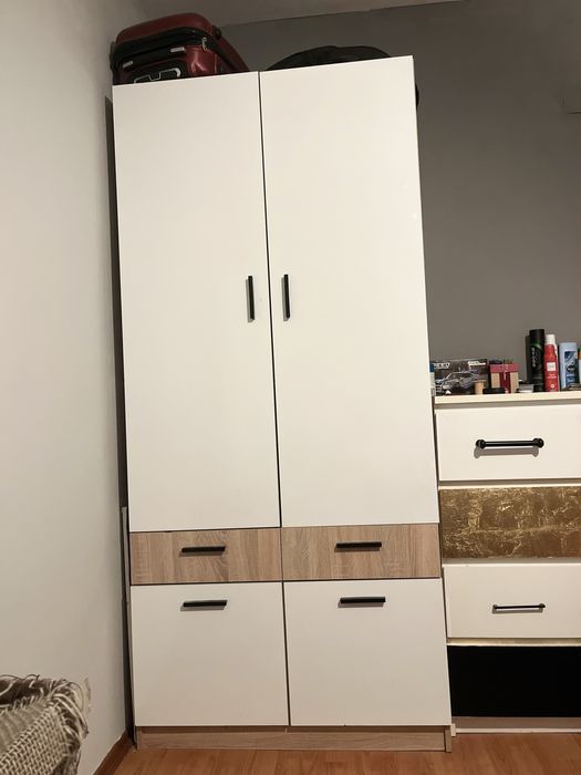 Двукрил гардероб