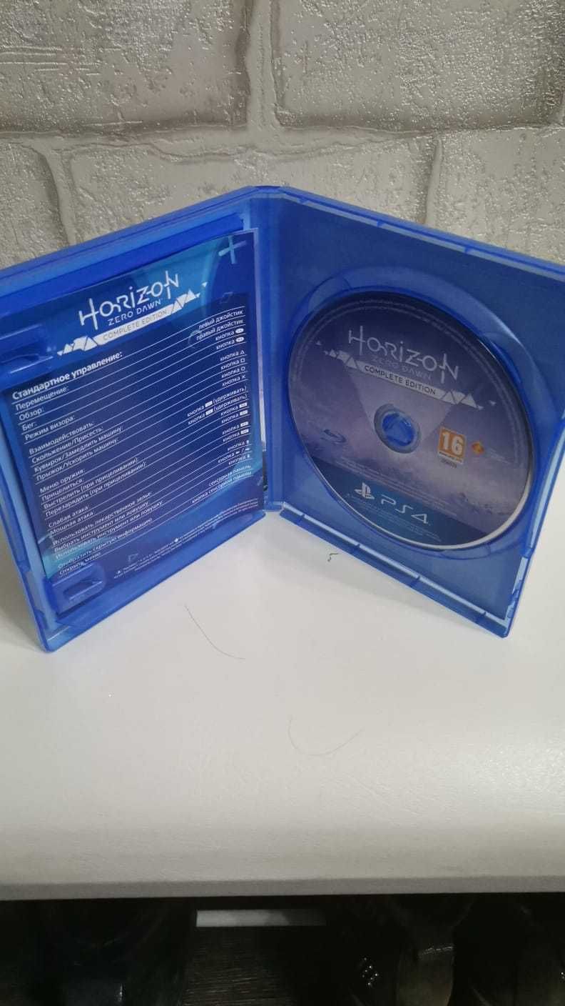 Продам диск Horizon Zero Dawn Complete Edition PS4