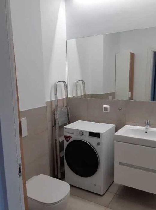 Дава се под наем Едностаен апартамент в Пловдив, Гагарин - 40 кв.м за 153 € - Снимка #3