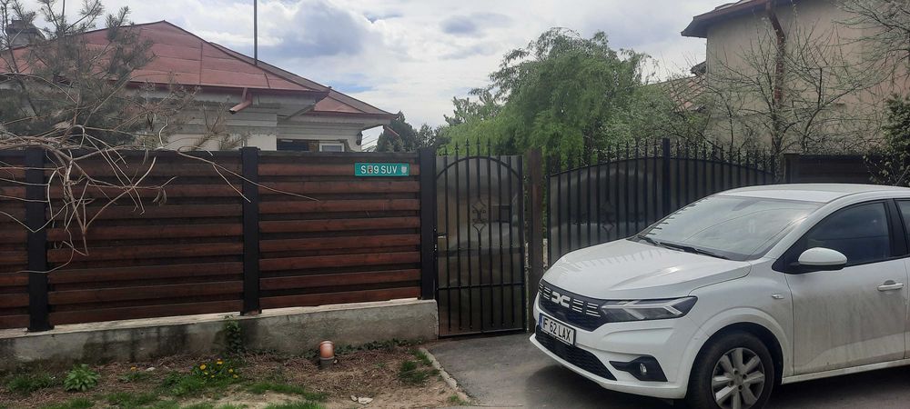 Casa batraneasca renovata total  interior cu 1200mp teren in Clinceni