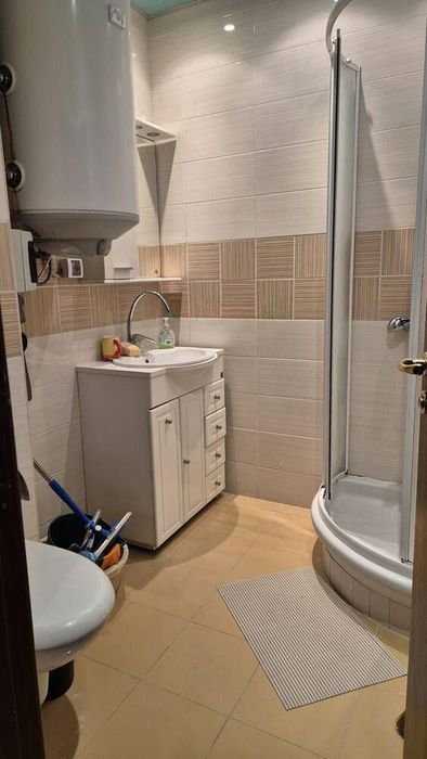 Дава се под наем Двустаен апартамент в Бургас, Център - 56 кв.м за 408 € - Снимка #4