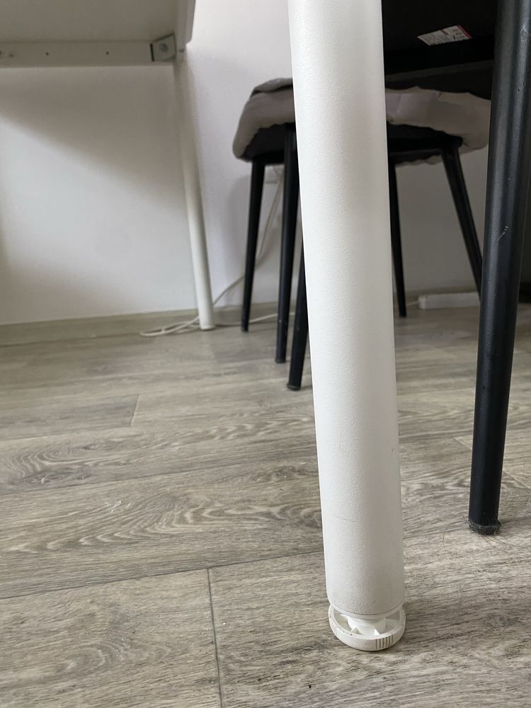 Кухоный стол от Ikea