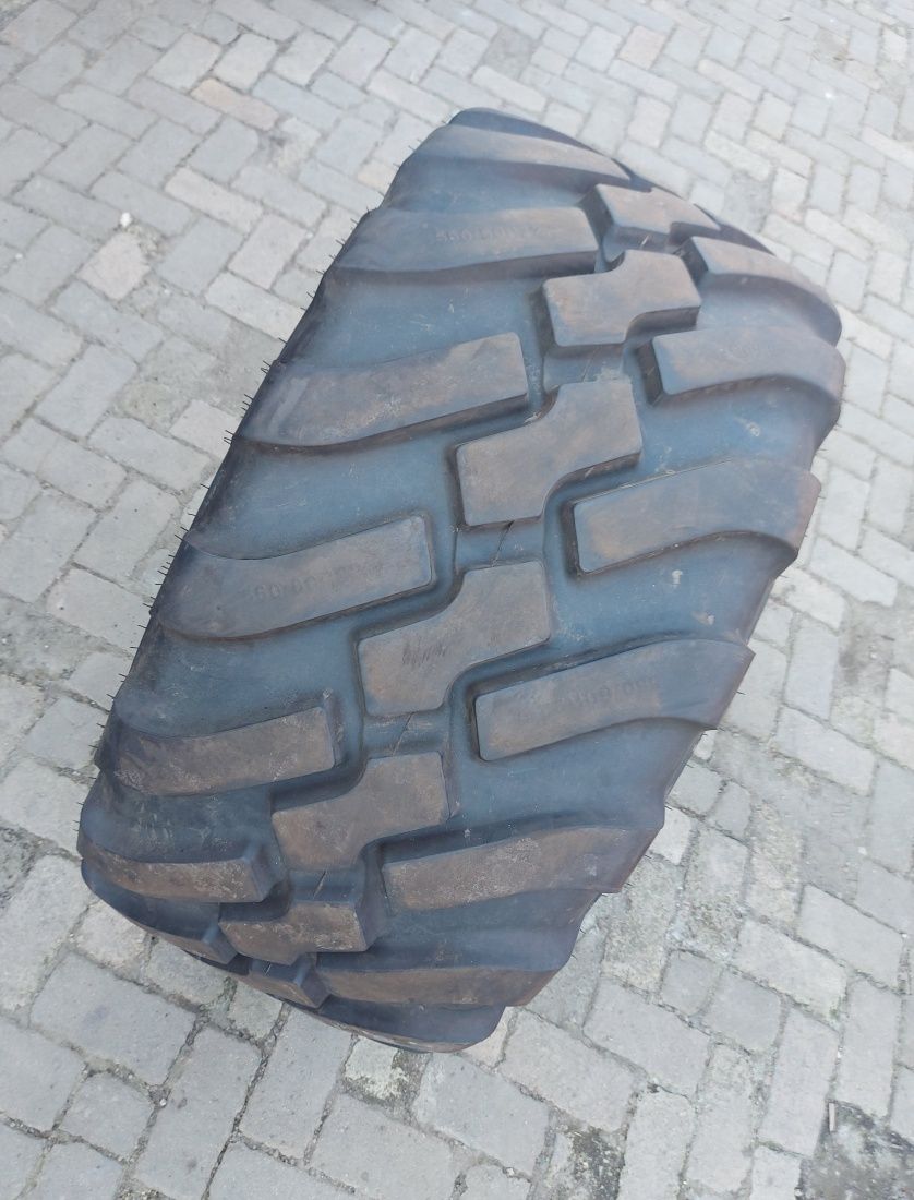 O bucată 560/60 R22.5 BKT Flotation Radial FL630 Ultra