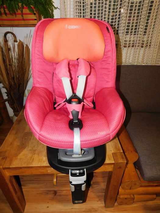 Scaun auto Maxi Cosi Pearl (9-18 kg) + Bază Isofix FamilyFix