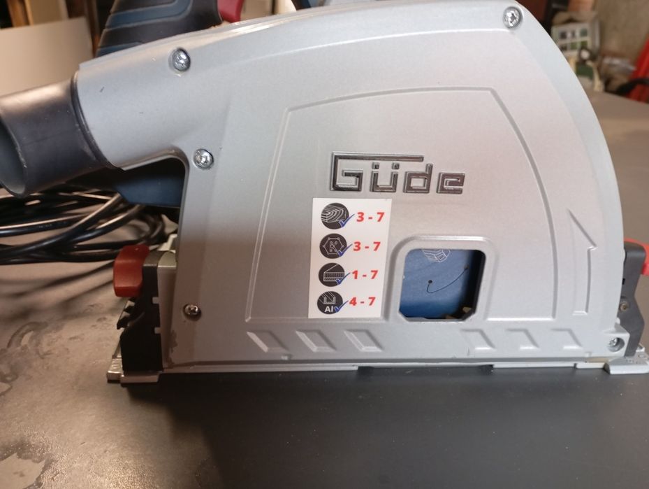 Fierastrau circular cu sina Guede