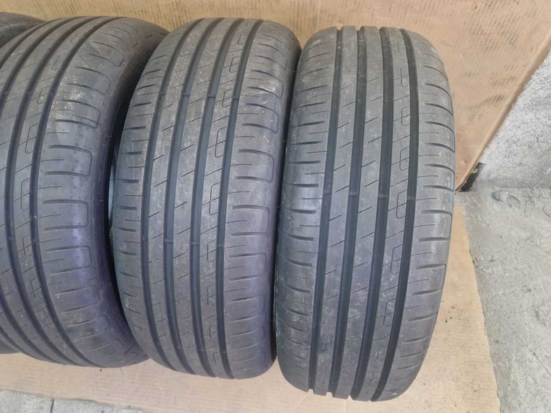 4 Goodyear R17 205/55
нови летни гуми
DOT2424