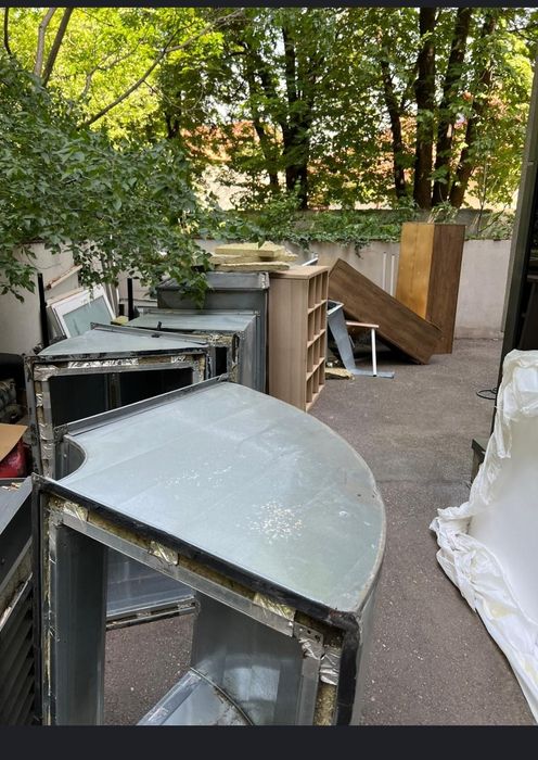 Transport mutari Debarasari apartamente case birouri moloz non stop