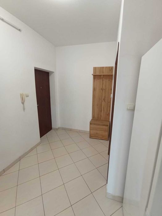 Pers. fizica, vand(sau inchiriez) ap.2 CD, zona Nicolina-Cug, etaj 1