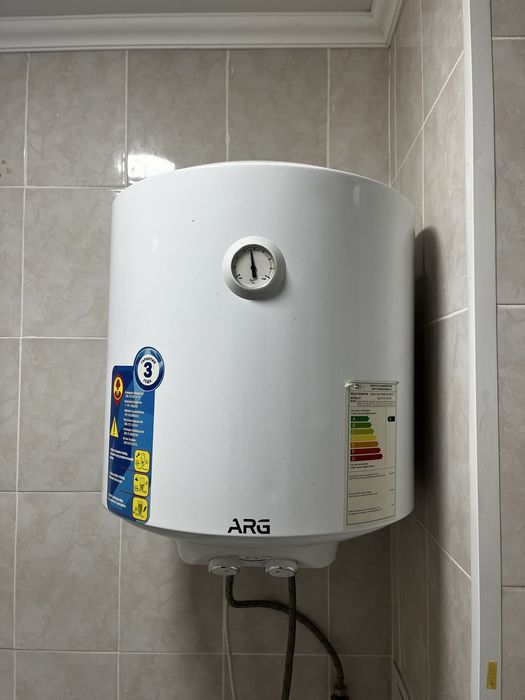 Продам бойлер электрический 1.5 кватт на 50 литров