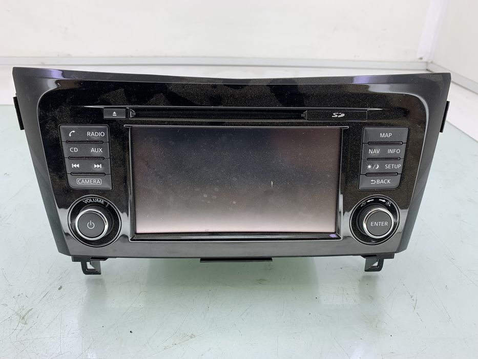 Dezmembrez Radio CD cu navigatie de pe Nissan QASHQAI