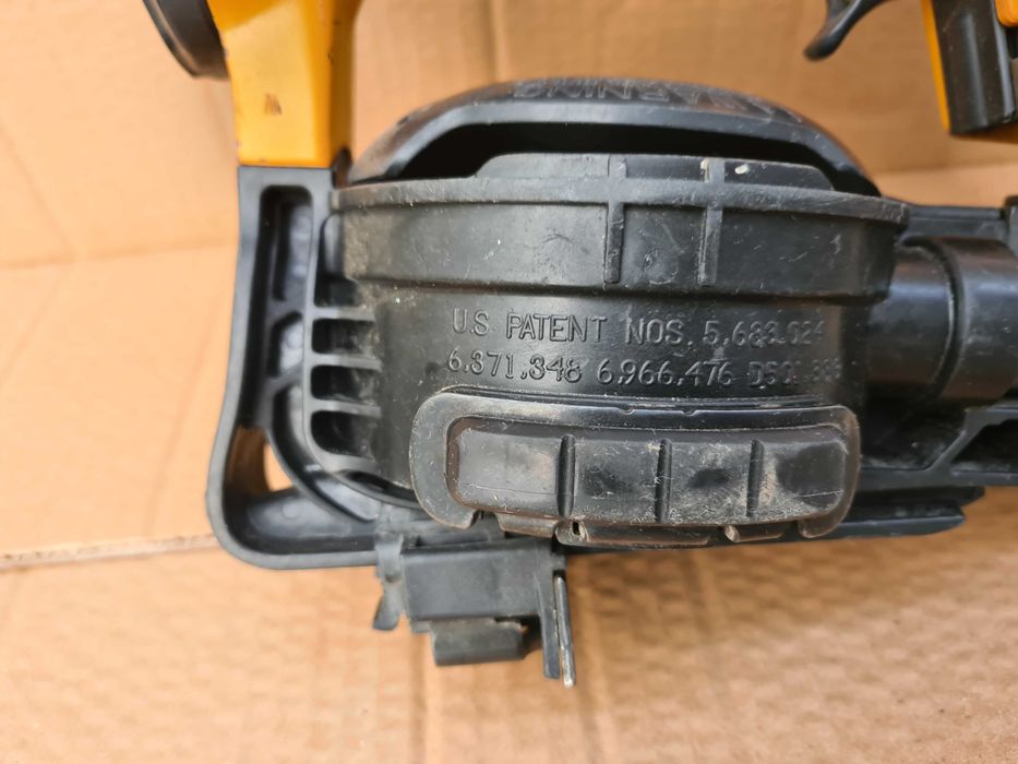 Bostich cuie tegola carton bitumat pistol pneumatic