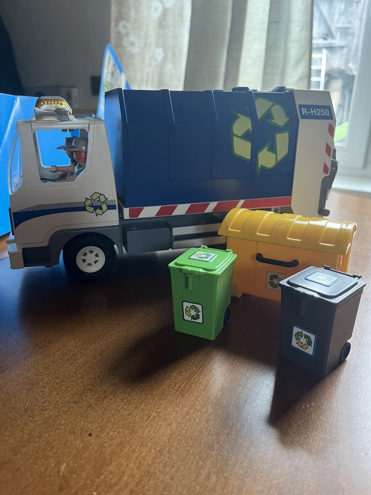 Camion de gunoi cu lumină intermitentă Playmobil