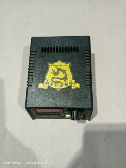 Aparat de tatuaj cu bobină