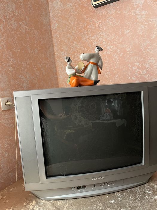Телевизор в рабочем состоянии
