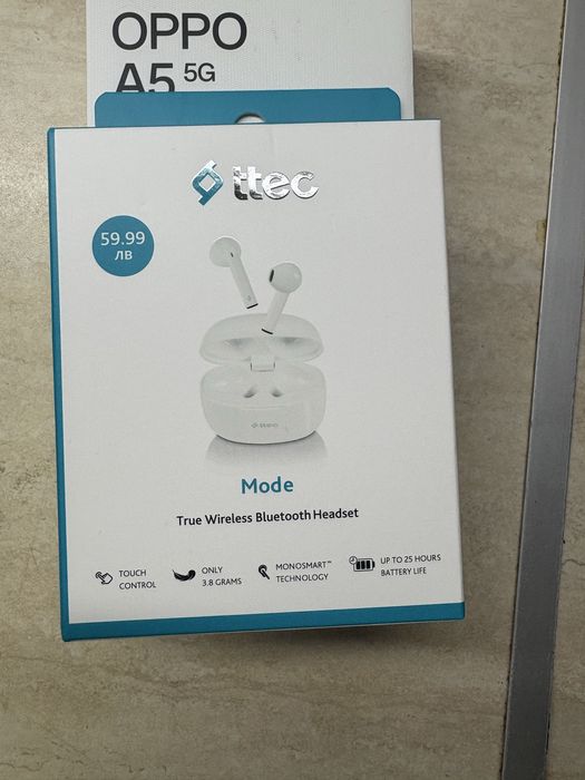 Чисто нов телефон OPPO A5 5g с подарак чисто нови слушалки