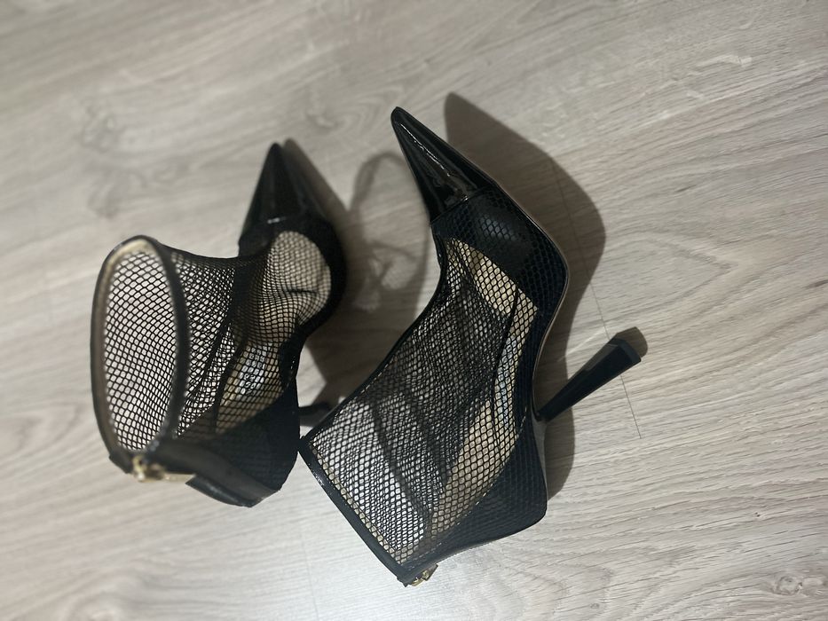 Jimmy Choo Mar 39