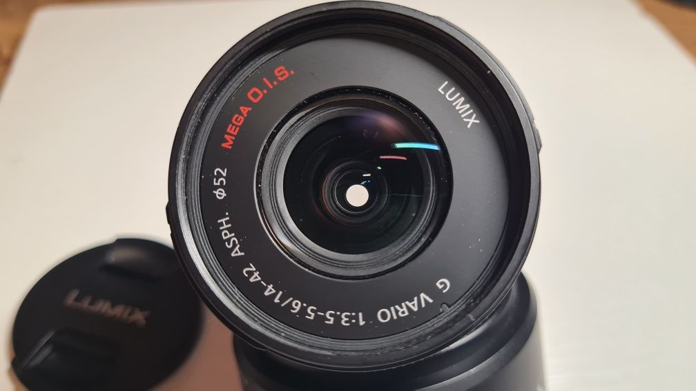 Panasonic Lumix 14-42
