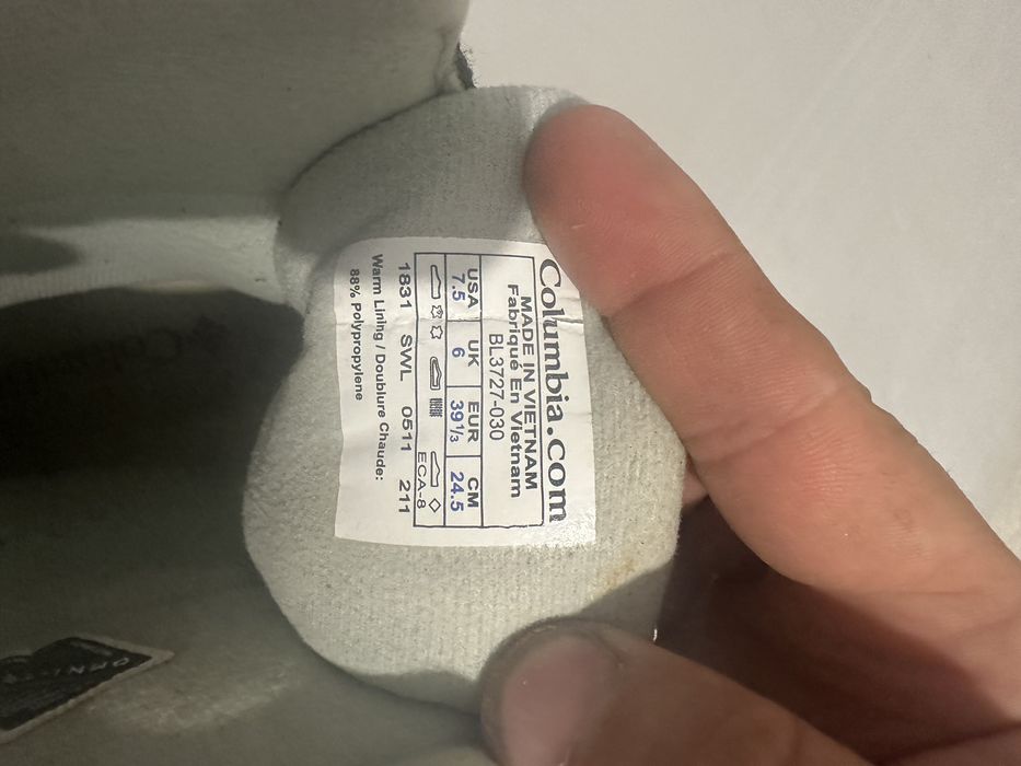 Продам аргинальни ботинки Columbia