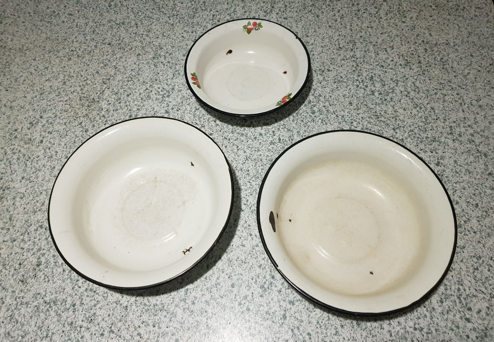 Стаканы, кастрюли