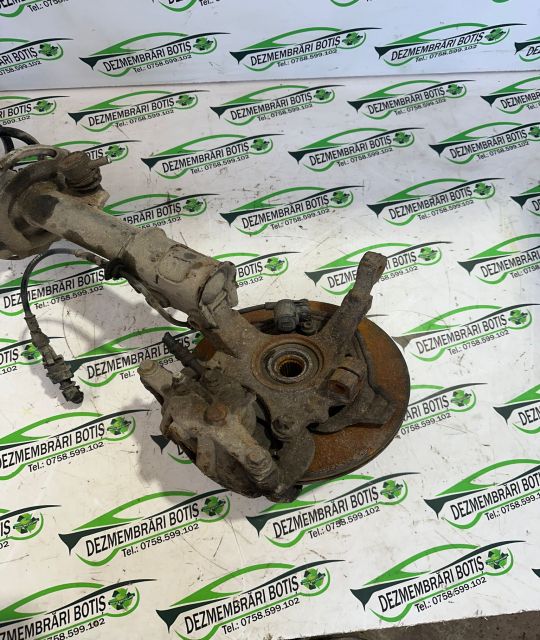 Fuzeta fata dreapta Opel Corsa C