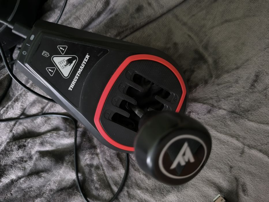 Thrustmaster t300 rs GT плюс скоростен лост thrustmaster th8s
