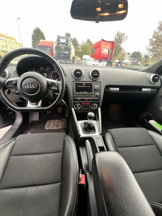 Audi a3 Black Edition 2.0 TDI 170 cp quattro 2010