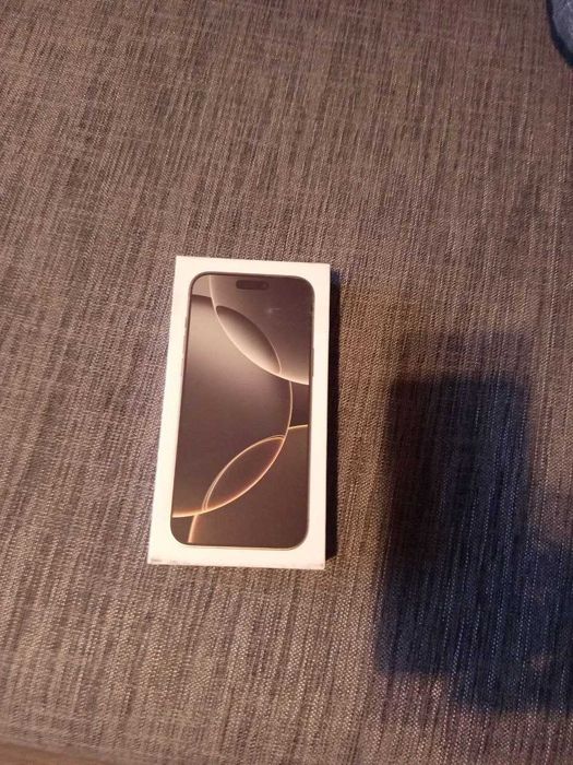 Iphone 16 pro max 1tb Natural  Titanium  Чисто нов купен от Istyle