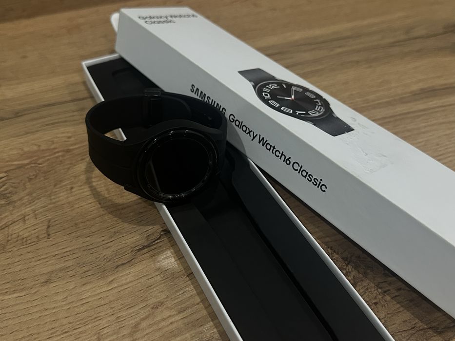 часы Samsung Galaxy Watch6 Classic