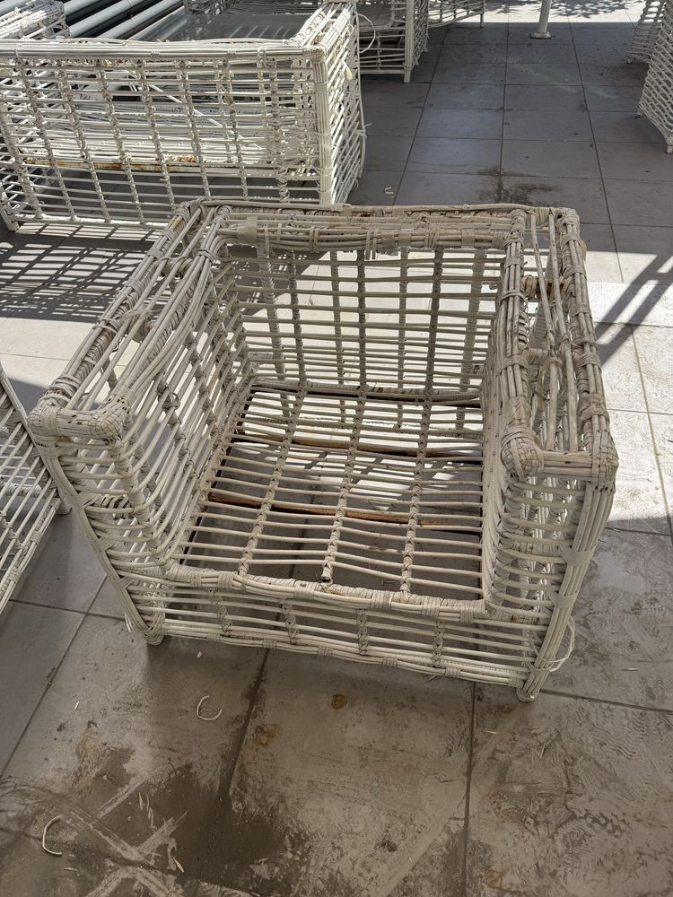 Градинска мебел бял ратана