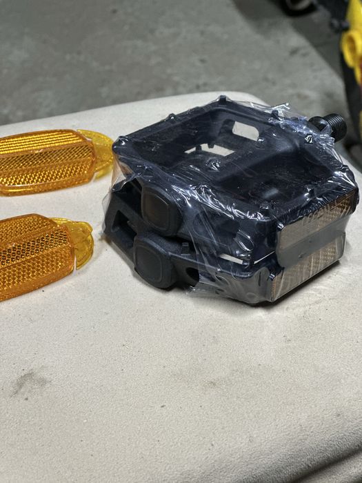 Pedale Ochi Pisica Roata