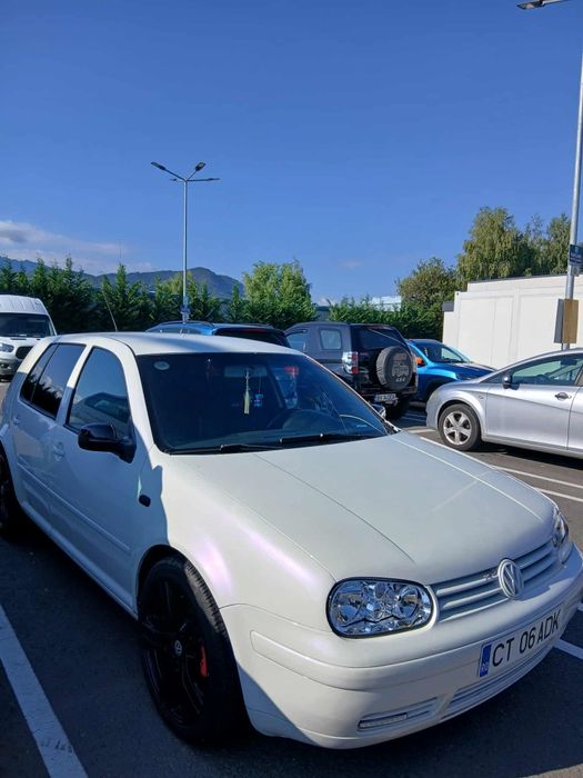 Vand golf 4  1.4 benzina