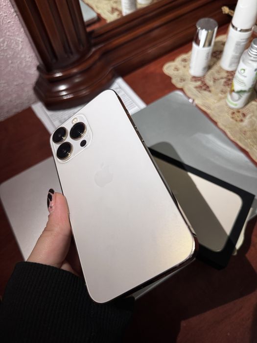 Apple iPhone 13 Pro 256GB Gold