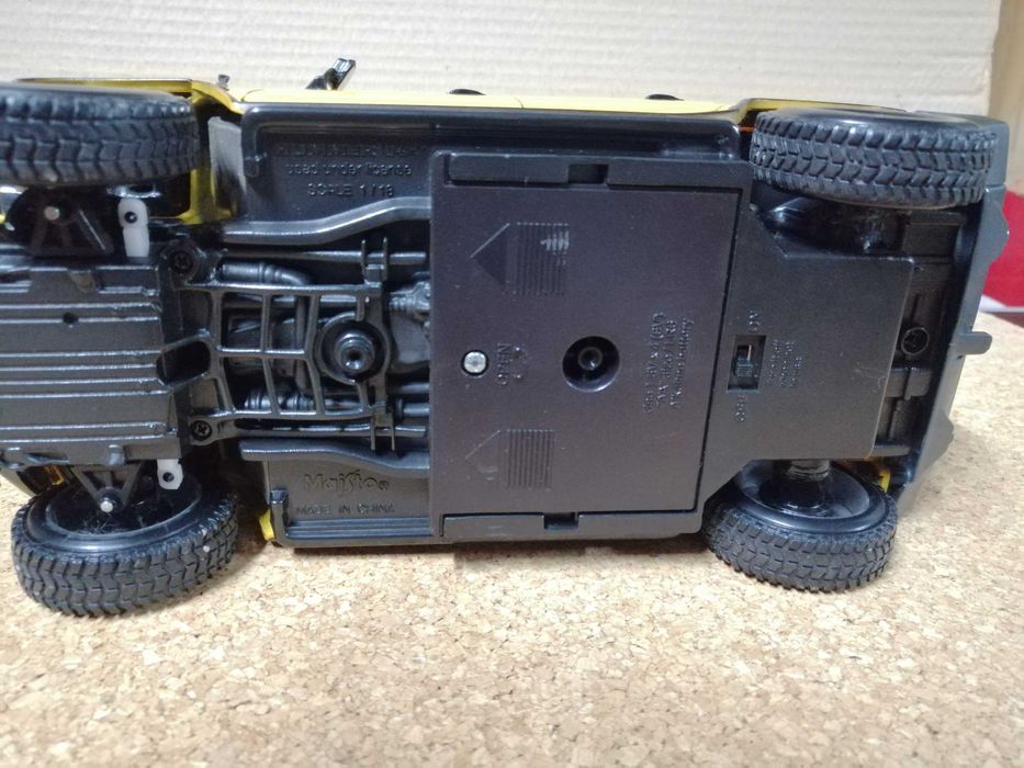 Метална количка Hummer H2 1/18