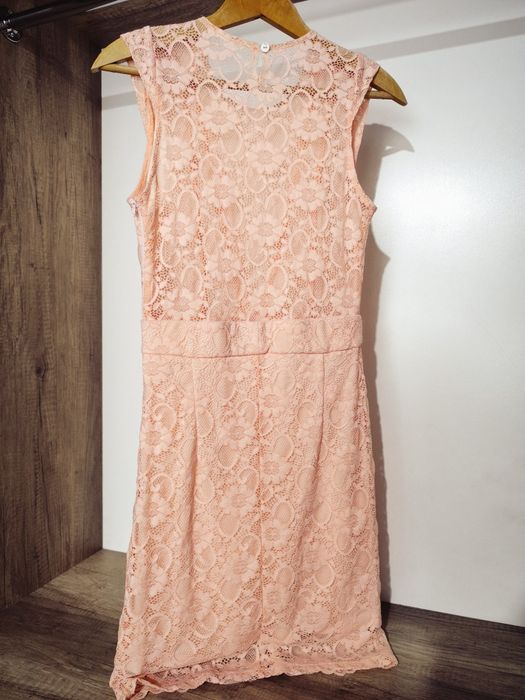 Дантелена рокля Lucy