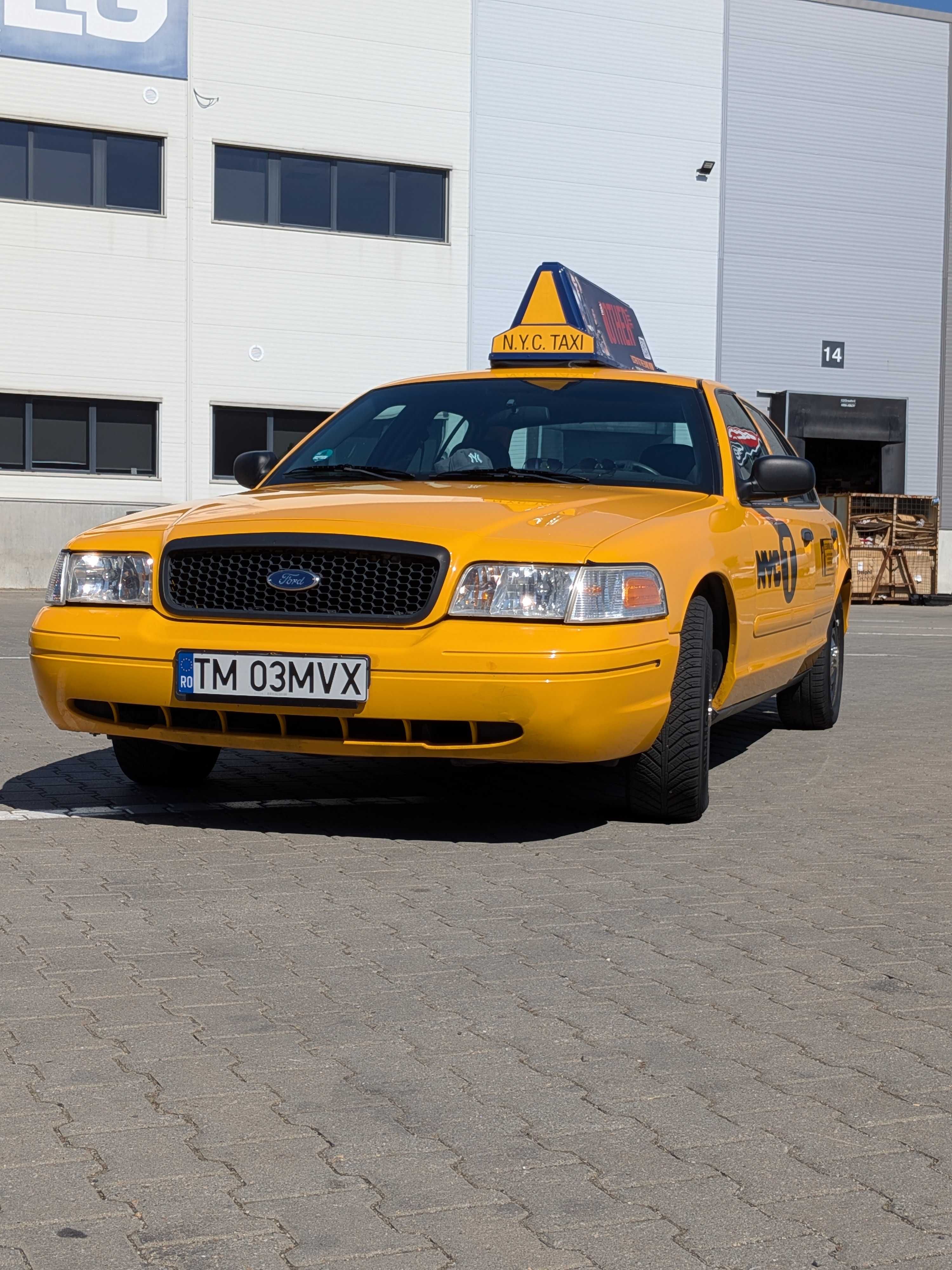 Vand FORD Crown Victoria - Model TAXI din New York City
