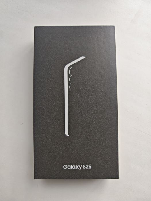 Продам Запечатанные Samsung Galaxy S25 12/256 ГБ. Цвет Navy Синий