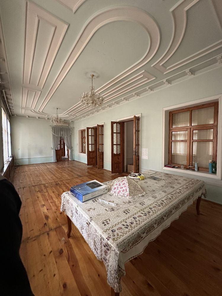 Nazarbek 12 sotix uy sotiladi