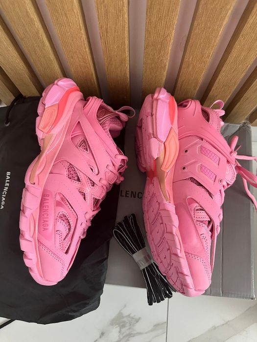Vand Balenciaga Track roz