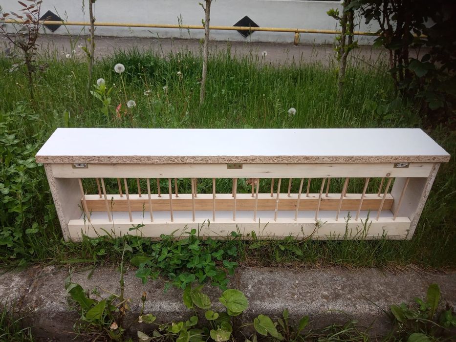 Hranitori porumbei la comanda