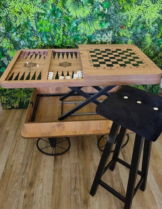 Холна маса за шах. Нова в кутия