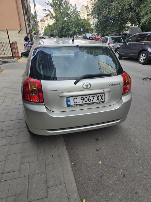 Тойота корола 1.6 бензин