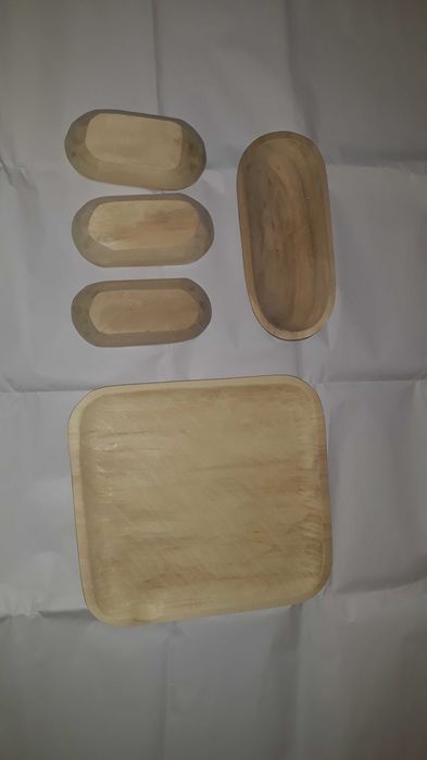 Set platou pătrat din lemn