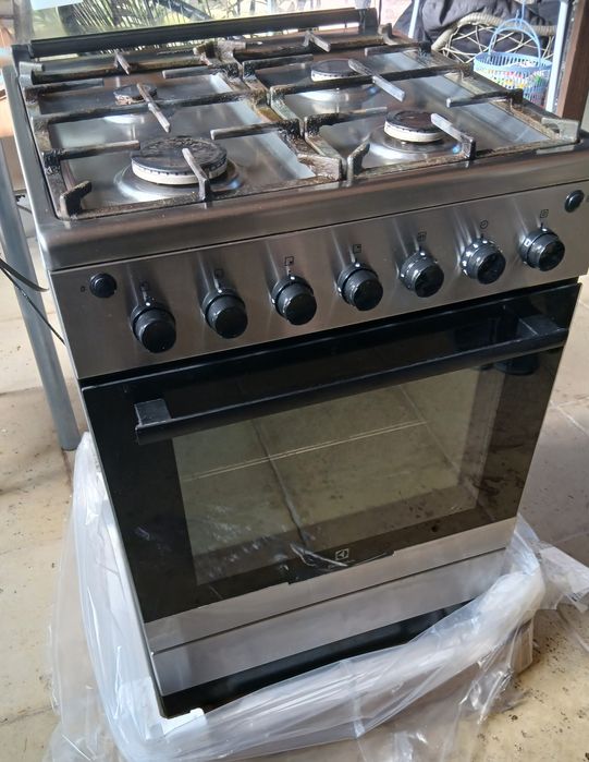 Aragaz ElectroluxEKG61185OX, aprindere electrica,grill,rotisor,60 cm