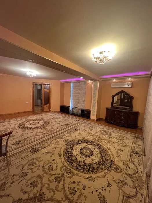 ID 5339 АРЕНДА 4 ком Квартира Shayxontaxur Висол, Генерал узоков