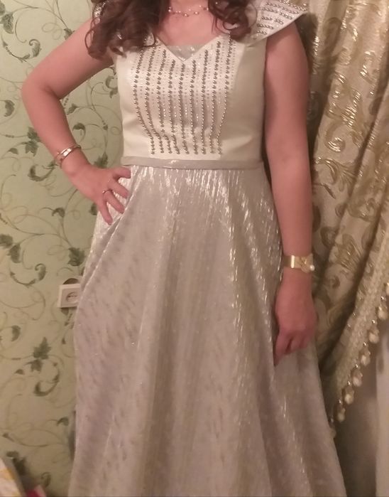 Платье для женщин