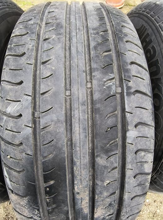 Vând 4 cauciucuri hankook 225/60/17 H