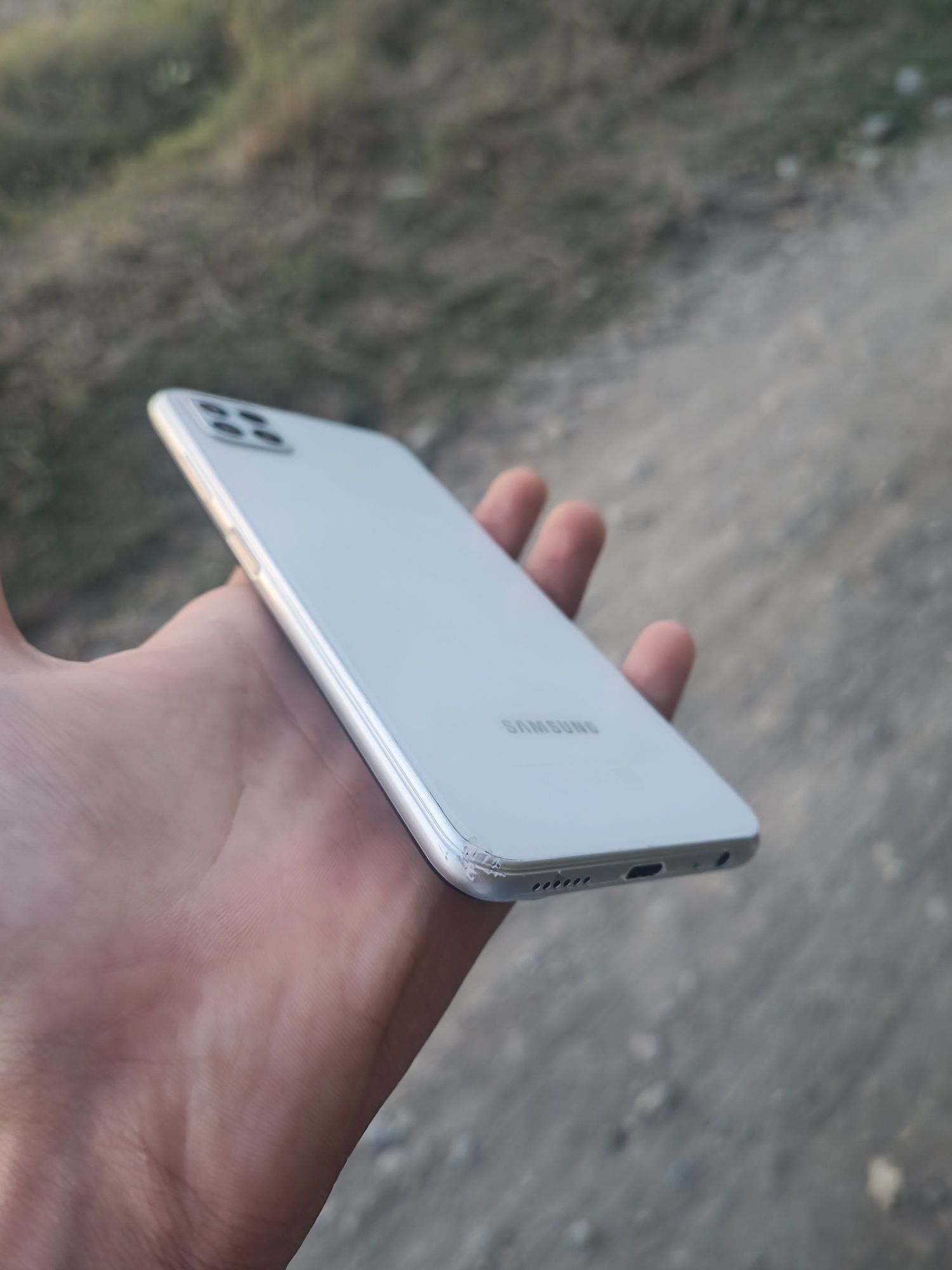 Samsung a22 5g radnoʻy